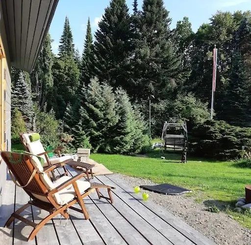 Hébergement de vacances Alapihan Arboretumin Vierasmaja Ja Sauna Jakokoski